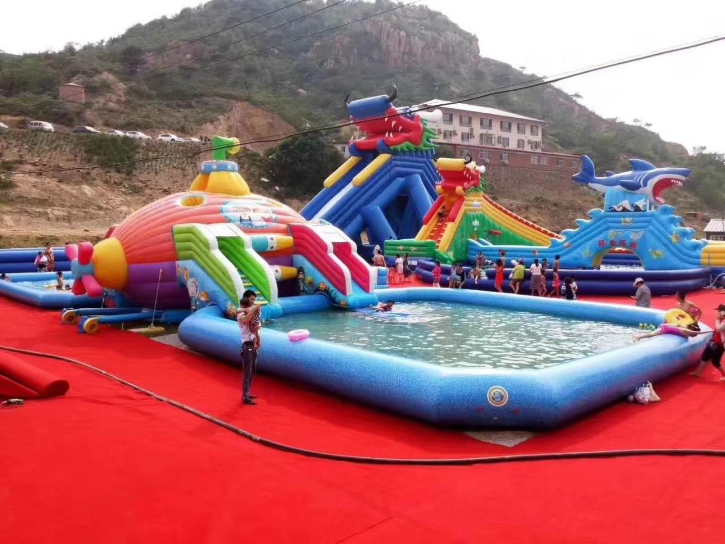 三明深海潜艇充气水上乐园